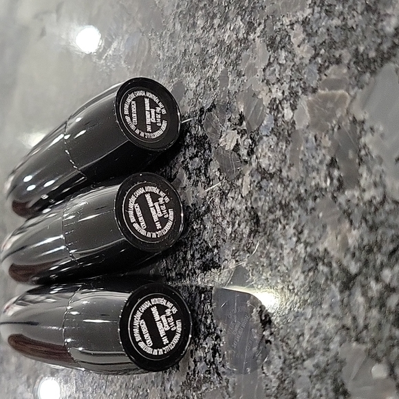 Last ONE! Lancome Trendy Mauve Lipstick - Picture 3 of 3